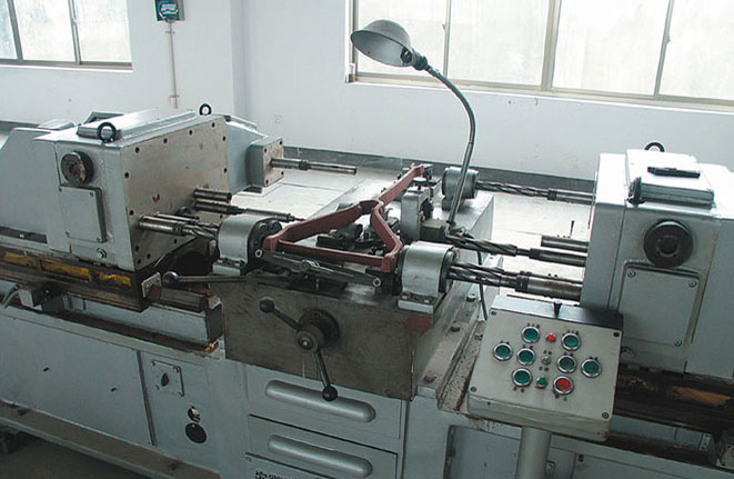 杠桿鉆較專用機(jī)床