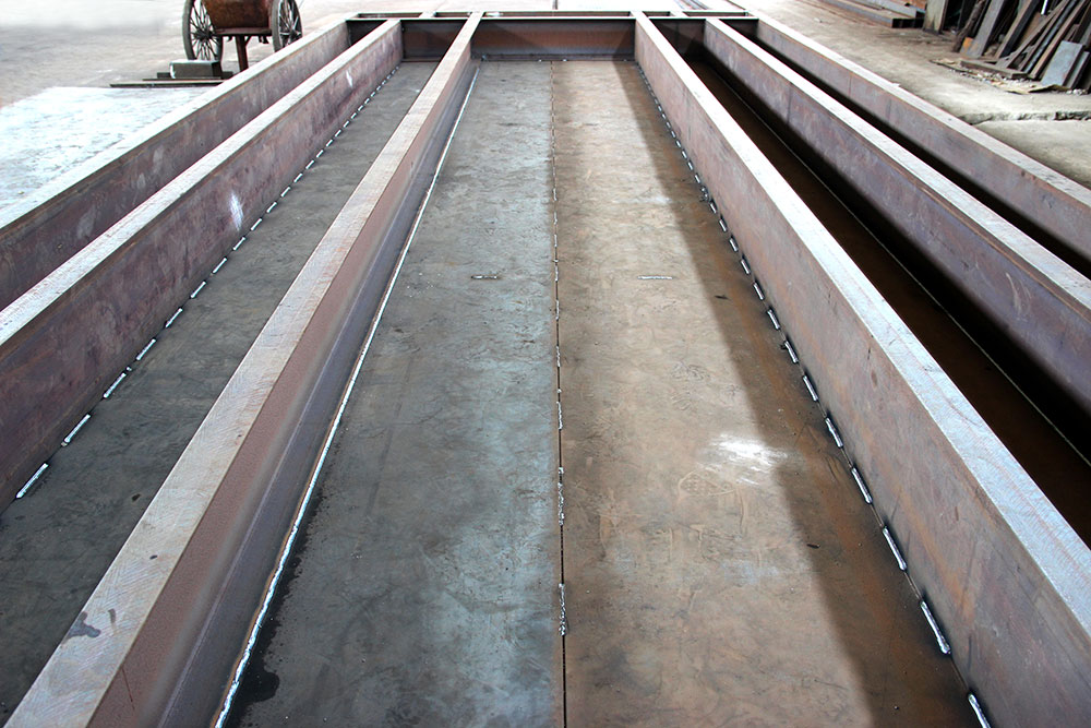 各大經銷商參觀了東方巨龍衡器的新設備廠房